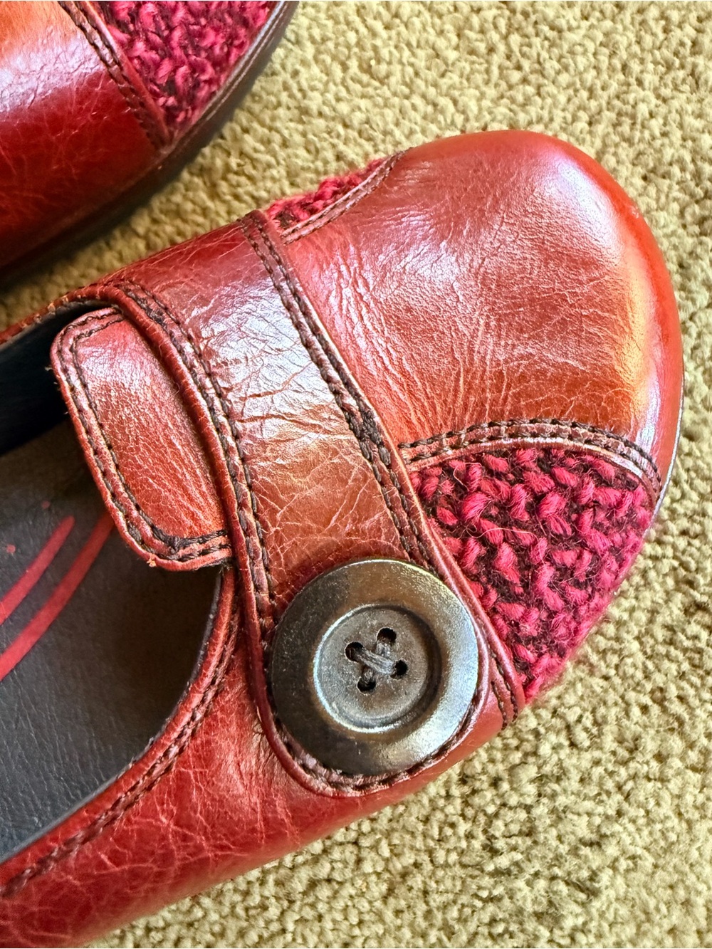 Dansko Pam Red Leather Knit Button Wedge Loafers Shoes Size 38 US 7.5-8 - Picture 8 of 13
